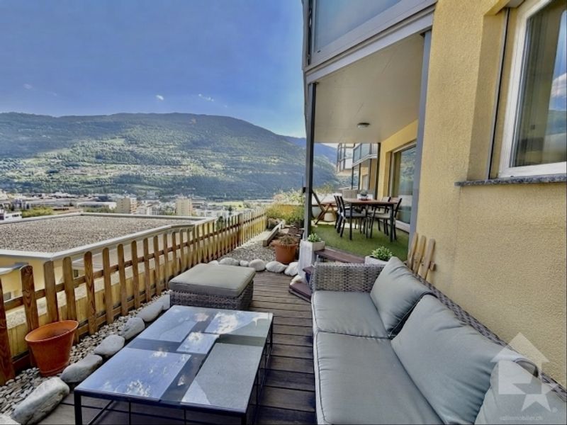Schöne Terrassenwohnung mit Garage und atemberaubender Aussicht! - 7