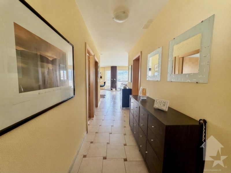 Schöne Terrassenwohnung mit Garage und atemberaubender Aussicht! - 10
