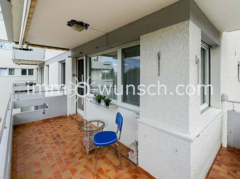 Helle 5.5-Zimmer-Wohnung mit Balkon und Doppelgaragenbox in Baar - 11
