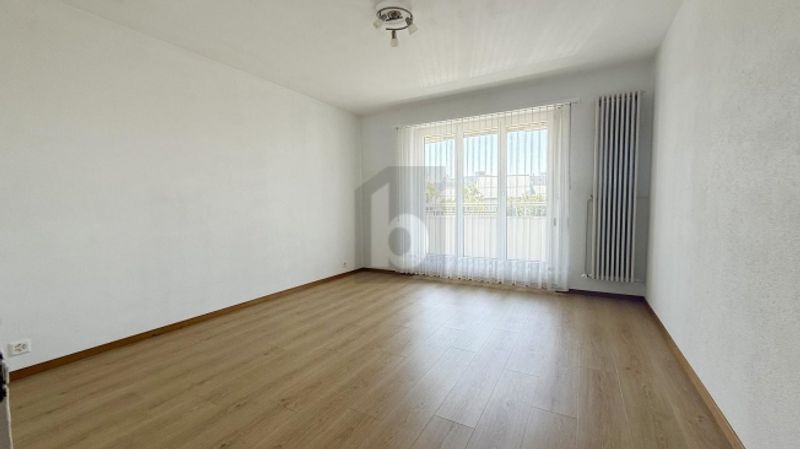 RUHIG UND HELL WOHNEN MIT BALKON UND CHEMINEE - 3