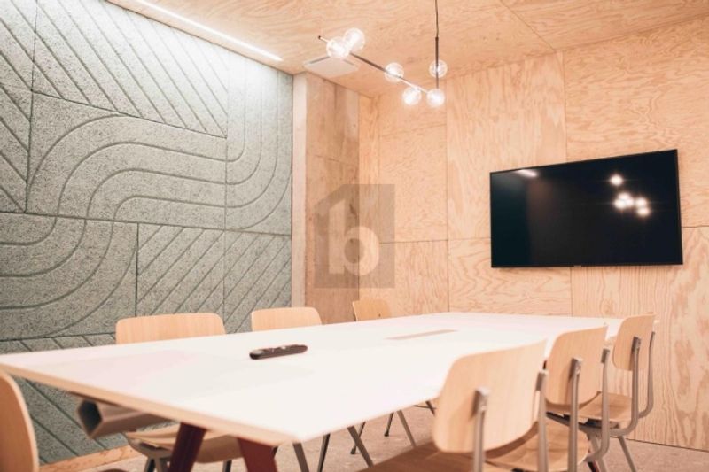 BUREAU PRIVATIF MEUBLÉ DANS ESPACE COWORKING - 2