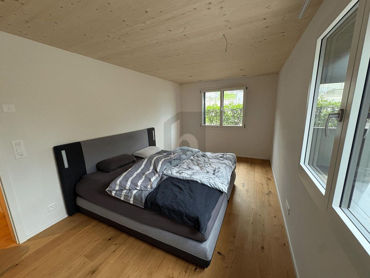 NEUWERTIGE TERRASSENWOHNUNG MIT GARTENIDYLLE - 3