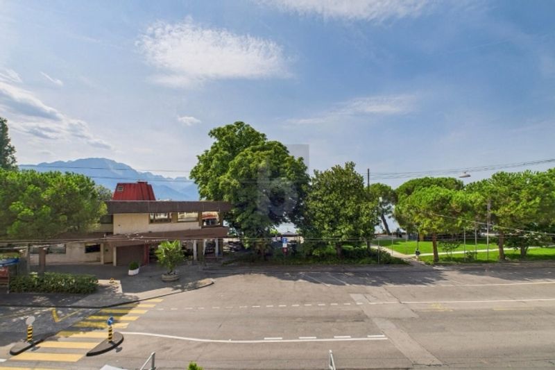 POUR INVESTISSEUR  AU COEUR DE MONTREUX AVEC VUE ! - 5