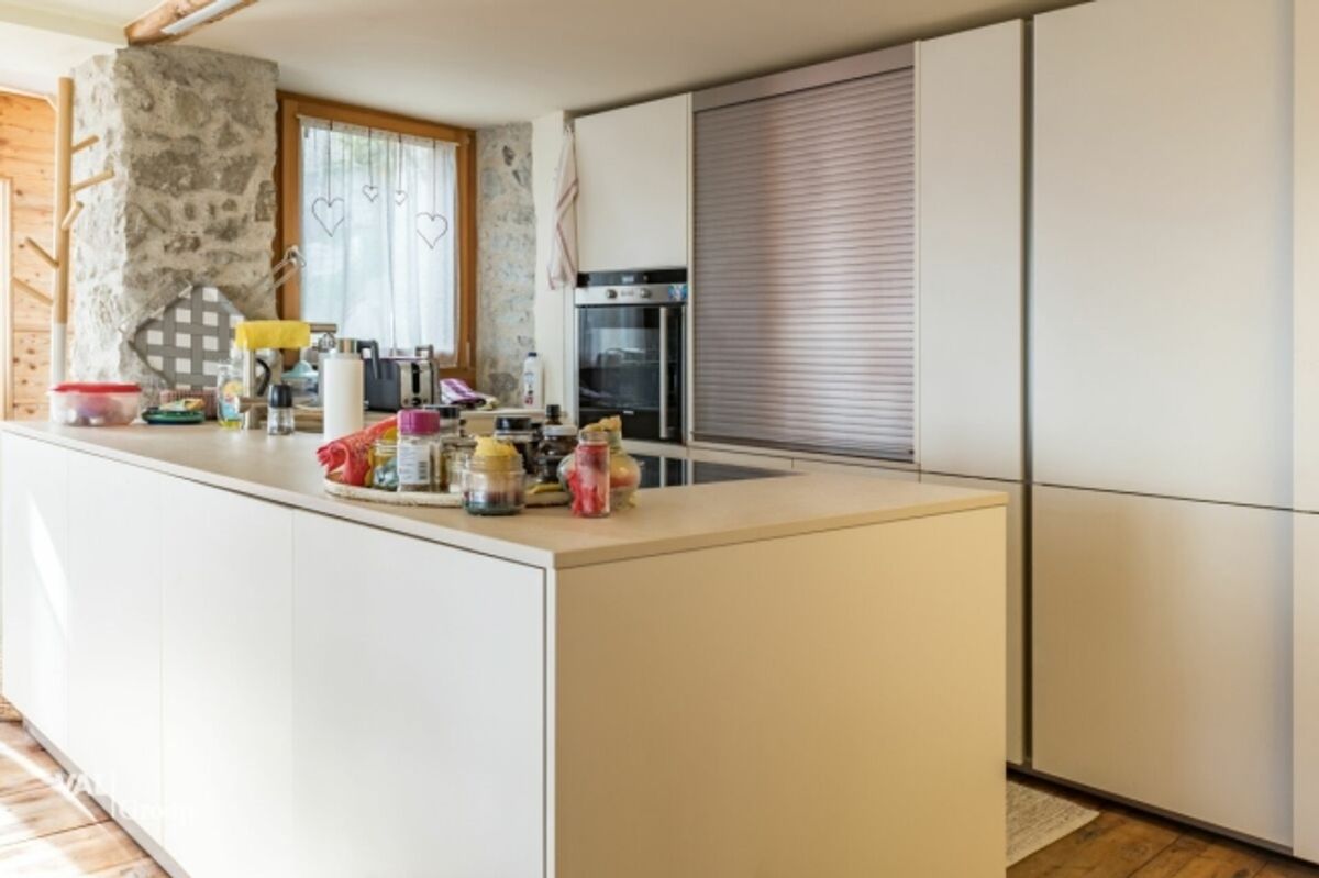 Top renovierte Wohnung im Herzen von Eischoll inkl. 3 Aussenparkplätze - 4