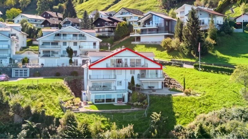 Dachwohnung mit einmaliger Seesicht - 9