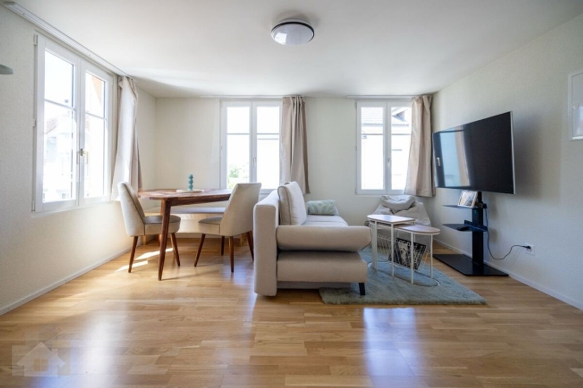 Moderne, möblierte 2.5-Zimmer-Business-Suite in Romanshorn - 0