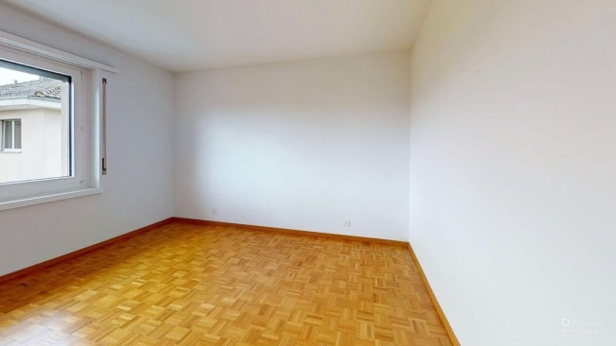Helle 3-Zimmer-Wohnung im 2. OG  ruhig wohnen in Uetikon am See | BEFRISTET - 3