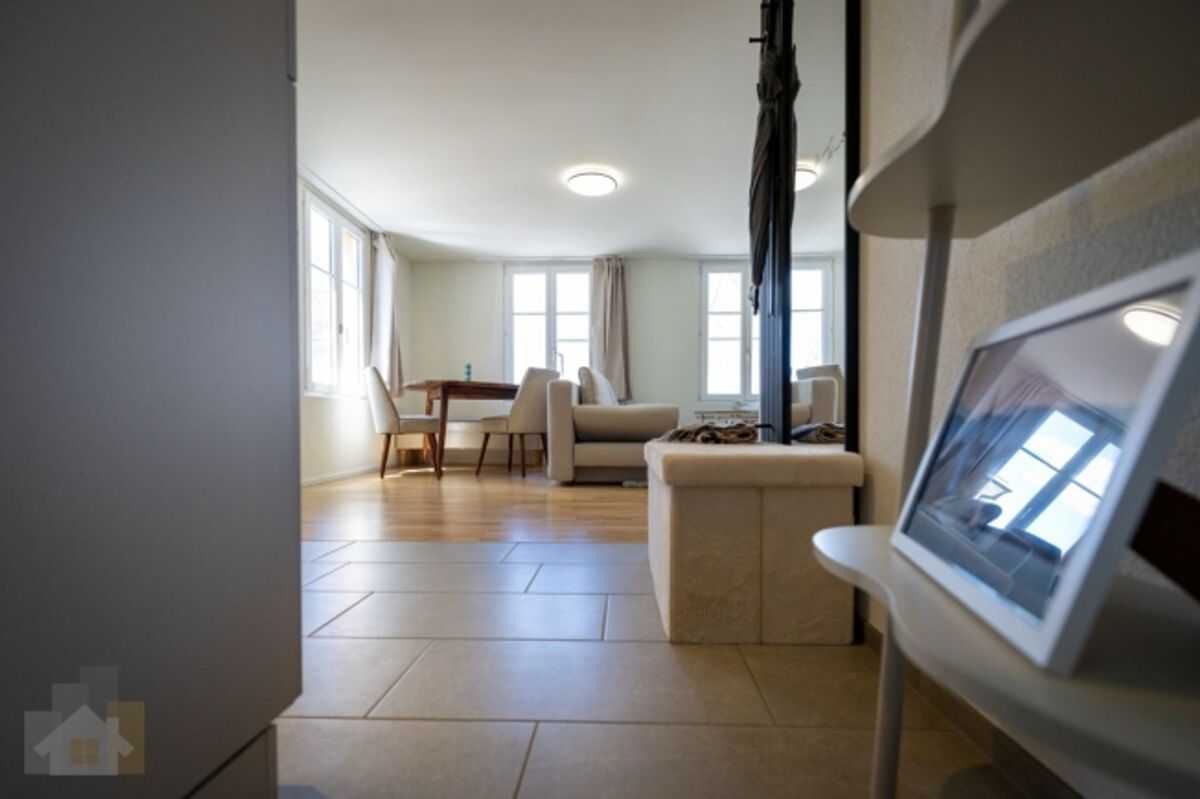 Moderne, möblierte 2.5-Zimmer-Business-Suite in Romanshorn - 6