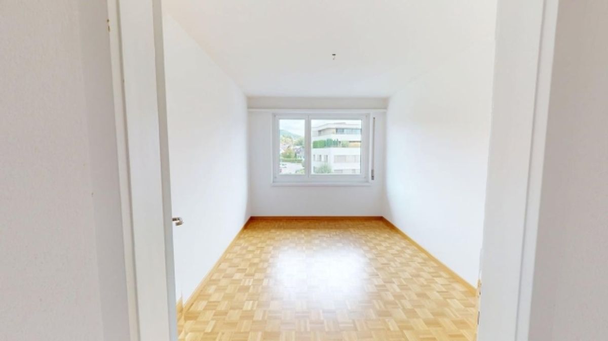 Helle 3-Zimmer-Wohnung im 2. OG  ruhig wohnen in Uetikon am See | BEFRISTET - 2