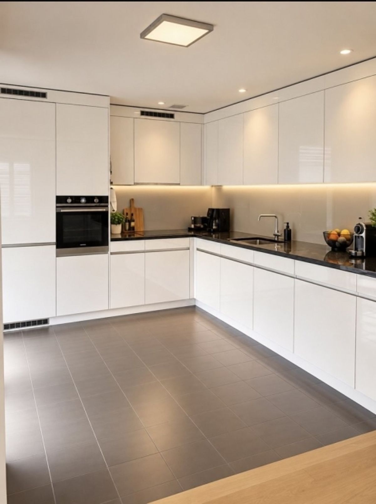 Wohnen im Grünen - zentrale 3.5-Zimmer-Wohnung mit Balkon - 1
