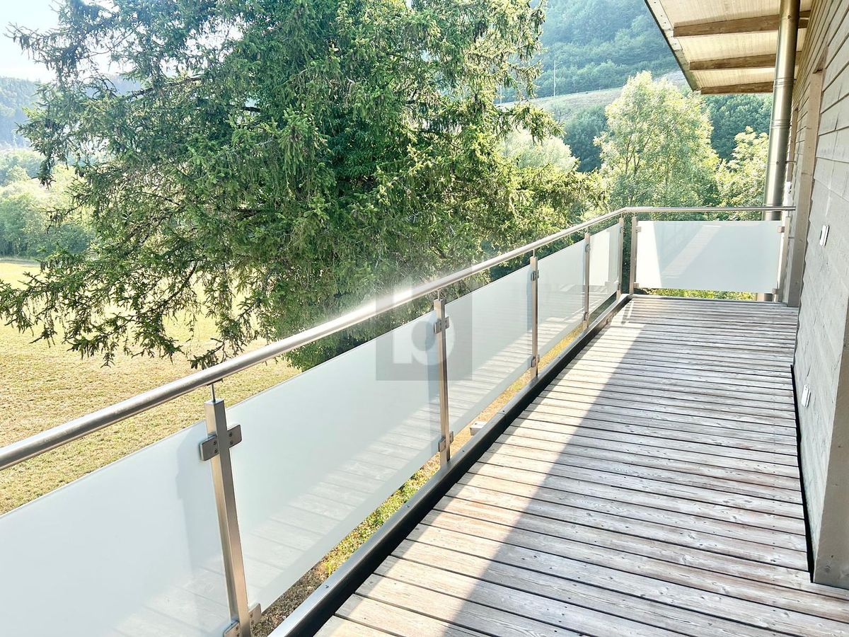 HOCHWERTIGE TERRASSENOASE MIT VIEL LICHT! - 1