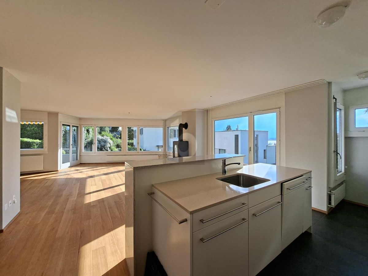 STILVOLL WOHNEN MIT EXKLUSIVEM BLICK - 3