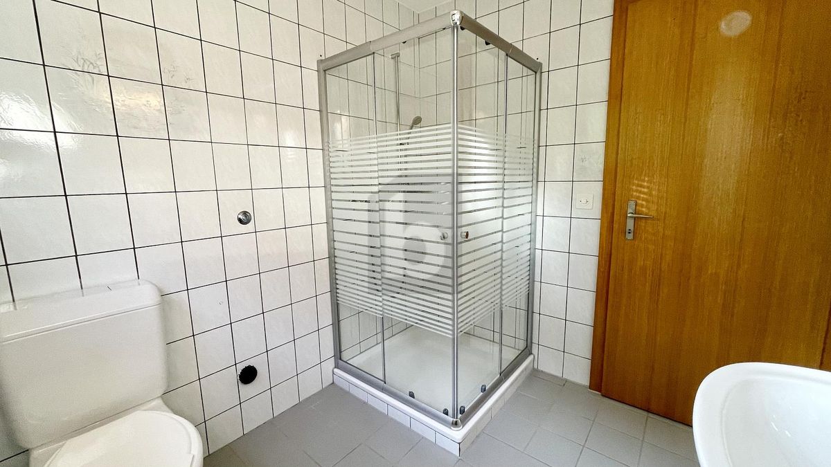 MIT NEUER KÜCHE UND UNVERBAUBAREM AUSBLICK - 4