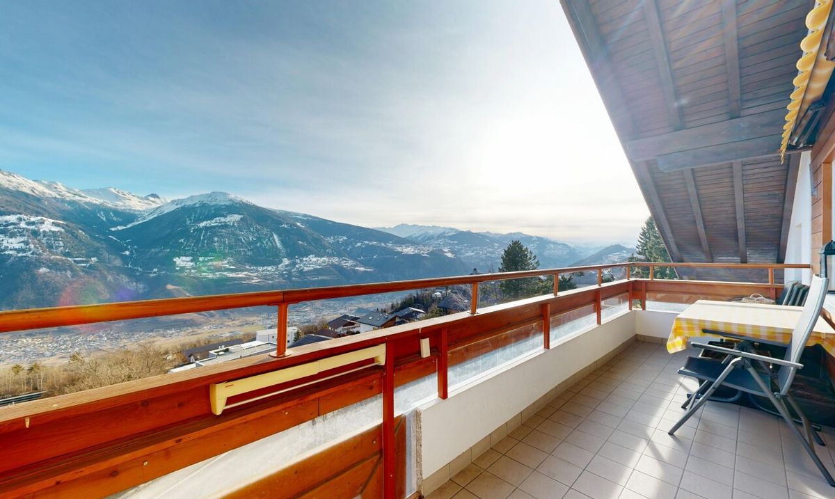 Beautiful furnished top-floor apartment with mezzanine - 8
