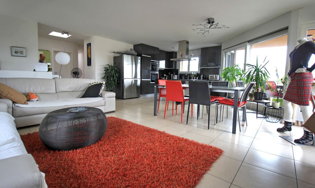 Attique in à Romont FR - 1