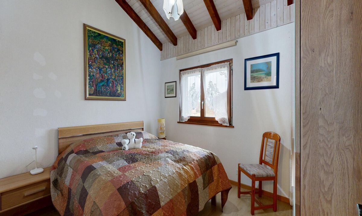 Family Home – 140 m² with Garden, South-Facing Exposure and Garage - 7