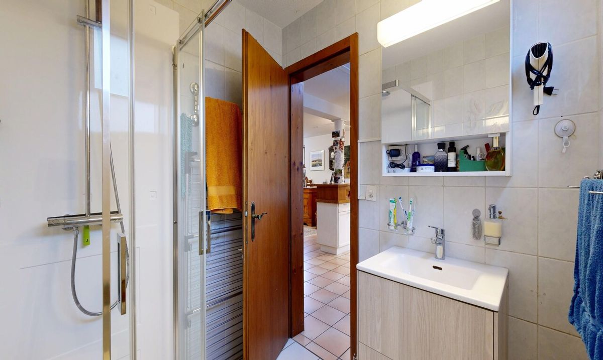 Family Home – 140 m² with Garden, South-Facing Exposure and Garage - 8