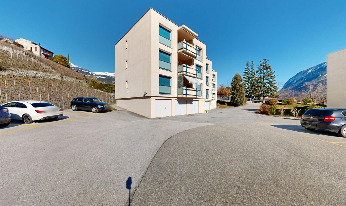 Beautiful 4.5-Room Apartment in Sierre - 2