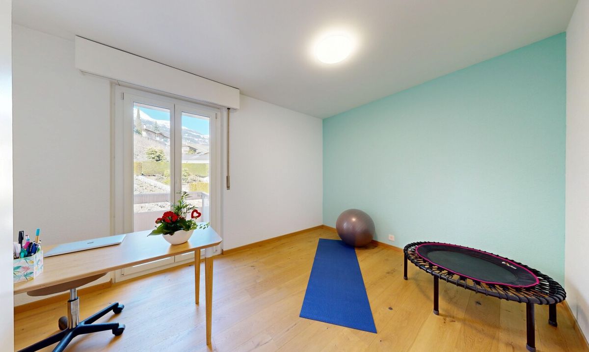 Beautiful 4.5-Room Apartment in Sierre - 9