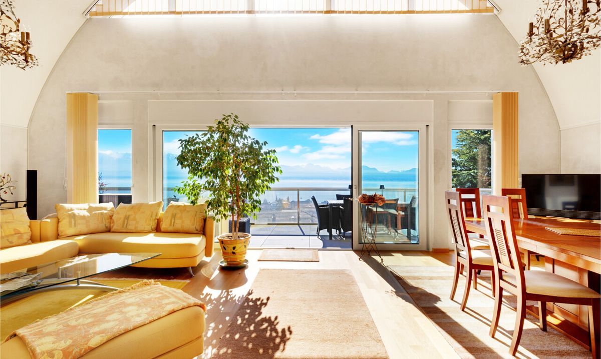 Exceptional property in Pully: spacious duplex with breathtaking views - 1