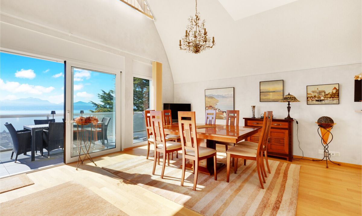 Exceptional property in Pully: spacious duplex with breathtaking views - 4