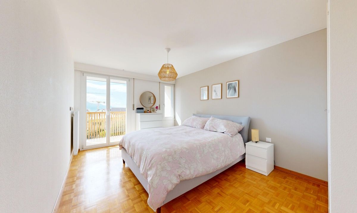 Recently renovated family home in the heart of Blonay - 4