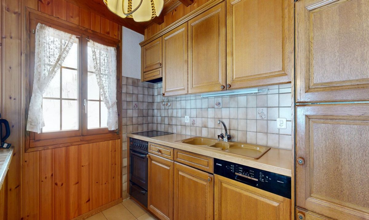 Exclusive: 4-bedroom chalet with garage - 4