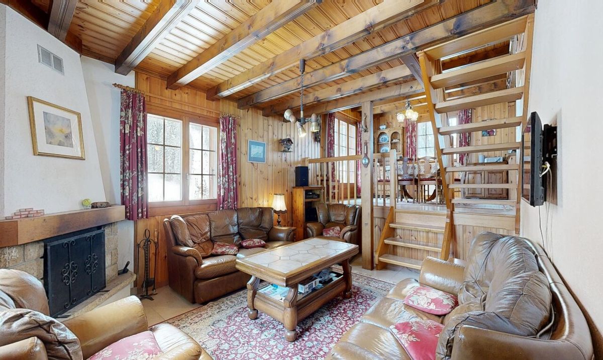 Exclusive: 4-bedroom chalet with garage - 9