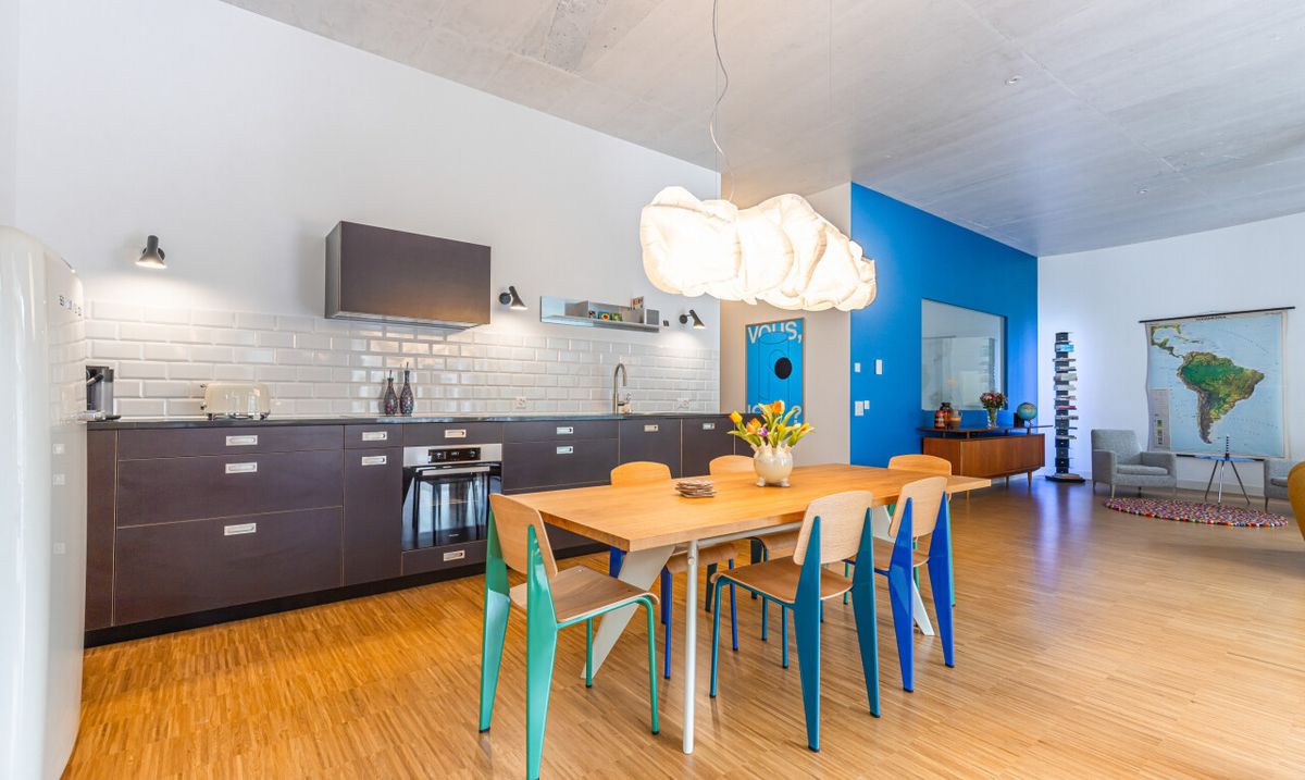 One-of-a-Kind 2.5-Bedroom Apartment (99 m²) – Former Suchard Silo - 2