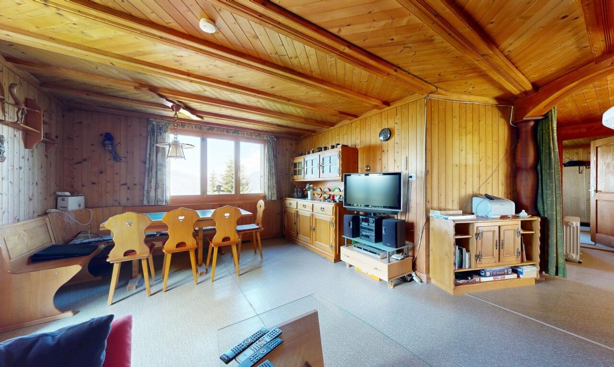 Authentic Chalet with Exceptional Potential – Les Giettes (1871) - 6