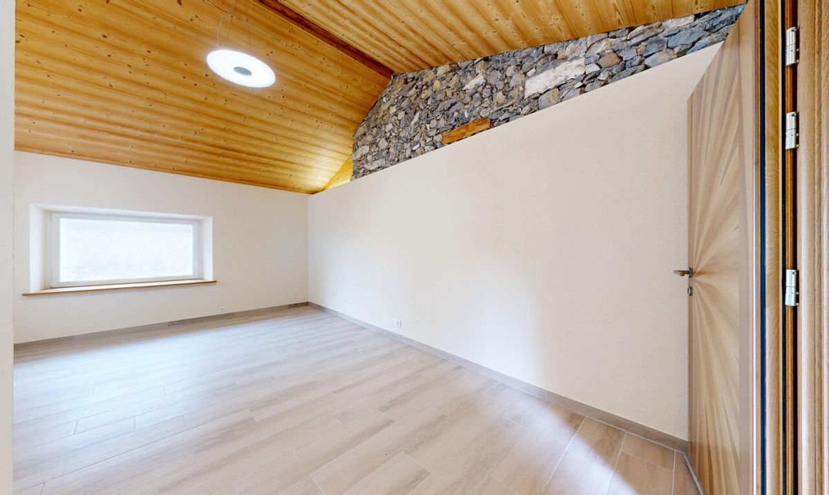 Beautiful Charming Detached House in Muraz (Sierre) - 9