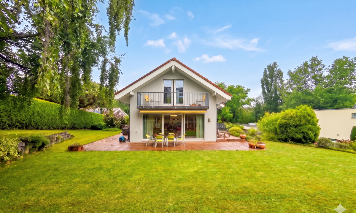 Elegant semi-detached house with a garden on the outskirts of Morges - 0