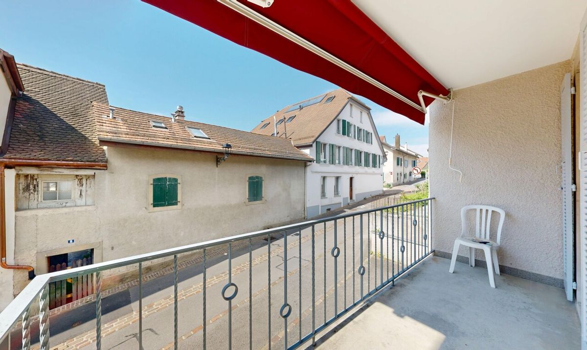 Apartment – 70 m² with Natural Light in a Lively Neighborhood - 4