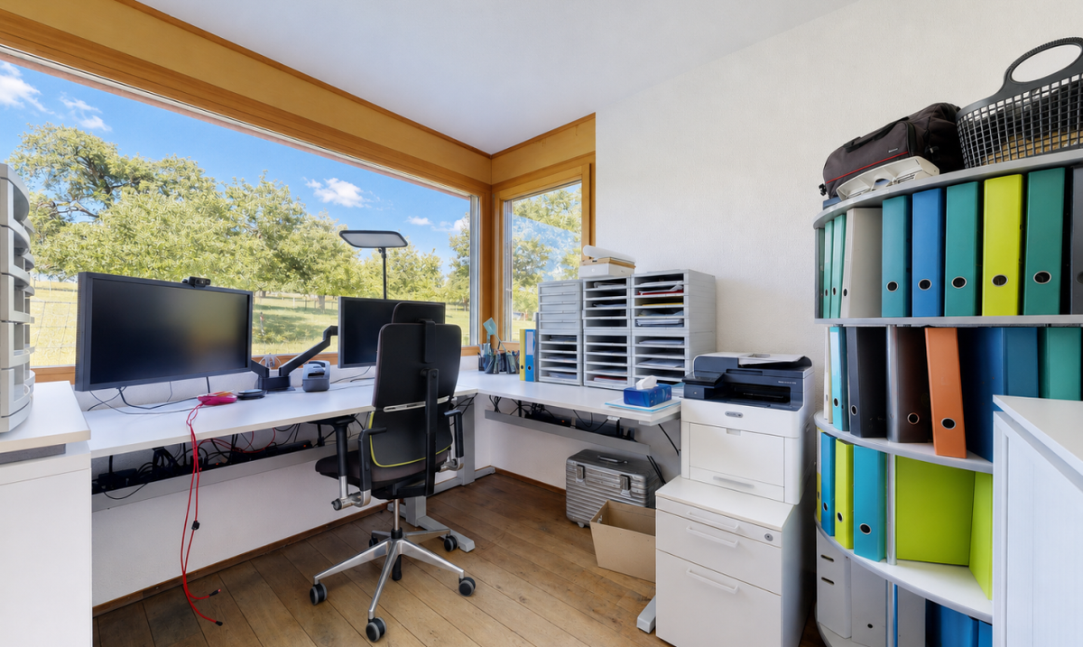 First-class 7.5-room single-family home with unobstructed views - 6