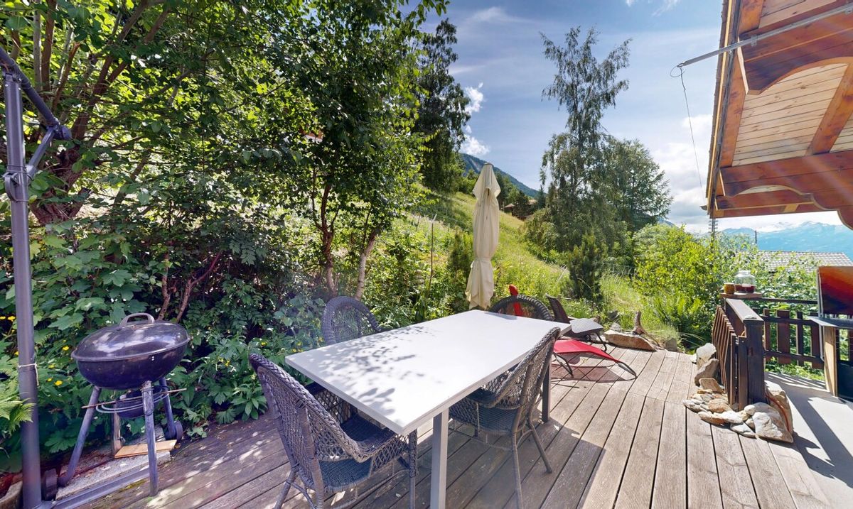 Beautiful 4.5-Room Chalet in Oberems - 4