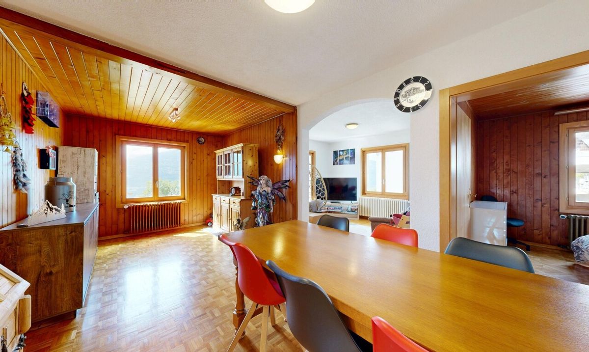 6.5-Room Duplex Apartment with 128 m², Balcony and Garages in Savièse - 2