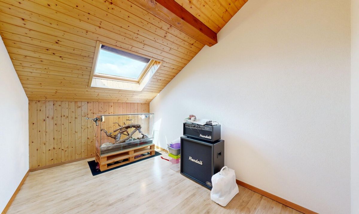 6.5-Room Duplex Apartment with 128 m², Balcony and Garages in Savièse - 9