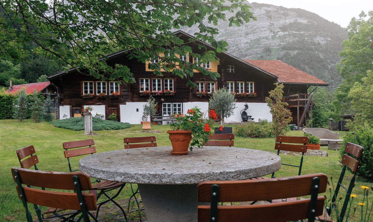 Einfamilienhaus mit Einliegerwohnung in Innertkirchen - 0