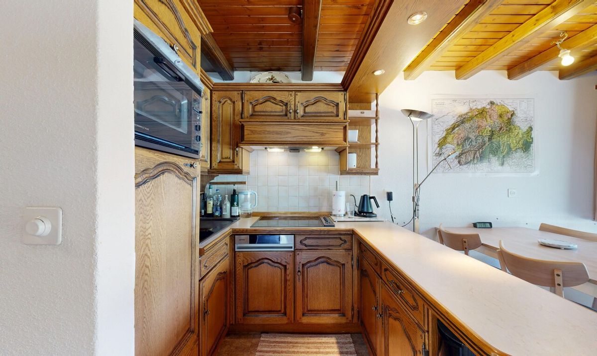 Charming 2.5-Room Duplex Apartment as a Second Home in Lax (Valais) - 4