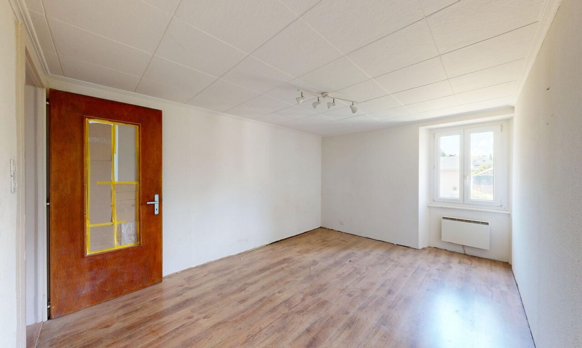 3.5-Room Apartment in Grône – Excellent Renovation Potential - 7