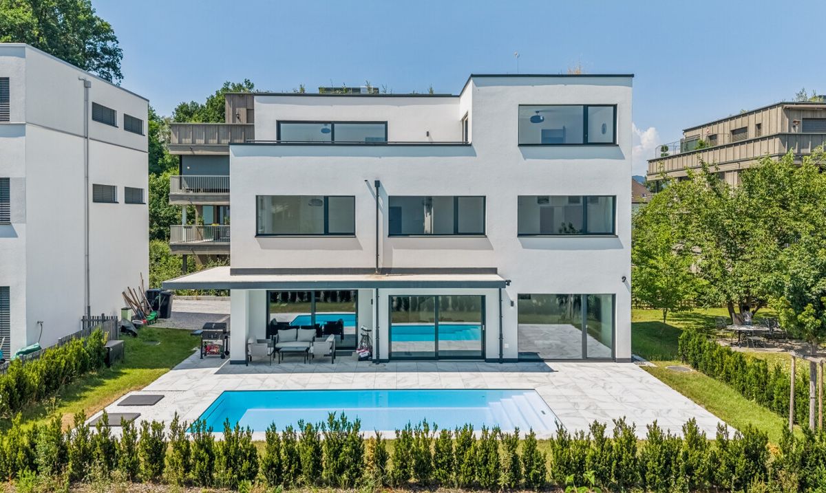 Einfamilienhaus in Suhr - 0