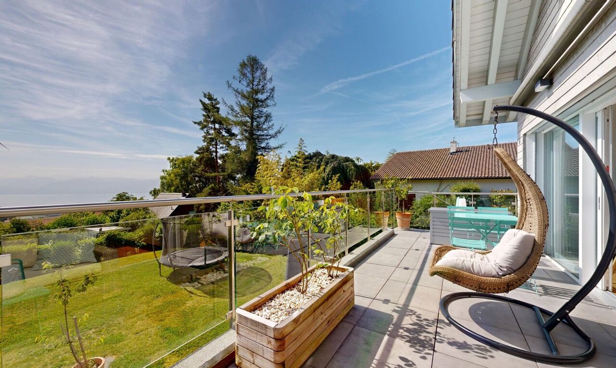 Lake and Mountain View Home – 4.5 Rooms, Garden and South Exposistion - 0