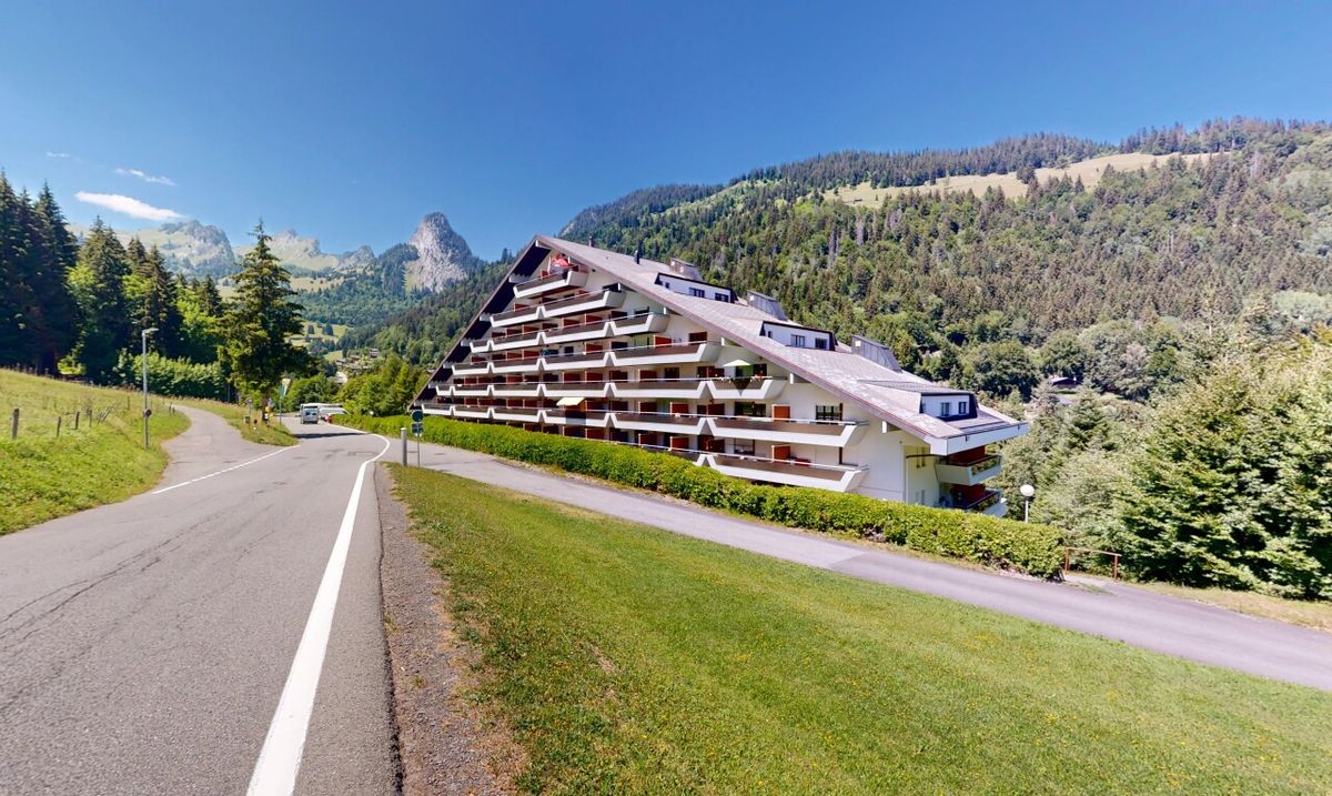 Charming 2.5-room apartment with balcony in Torgon - 1