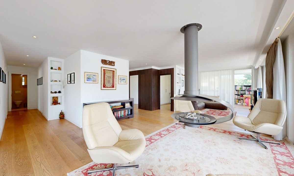 Stunning luxury apartment with balconies in the heart of Pully - 0