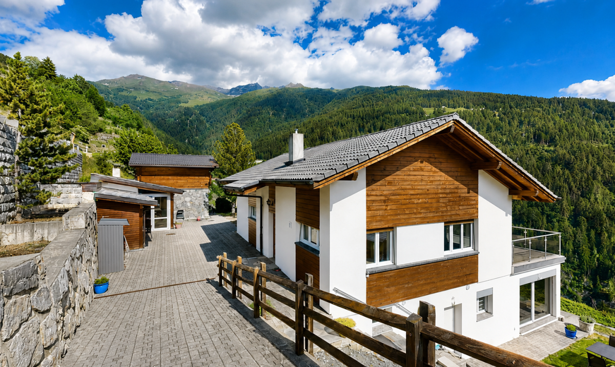 Beautiful Property with Panoramic Mountain Views in Mase - 0