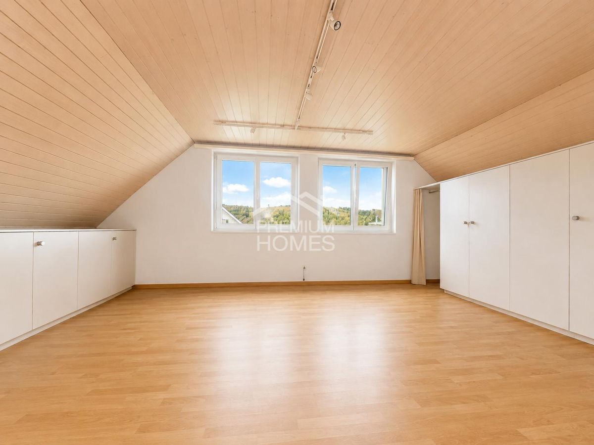 Exklusive Wohnung mit grosszügigem Raumkonzept - 4