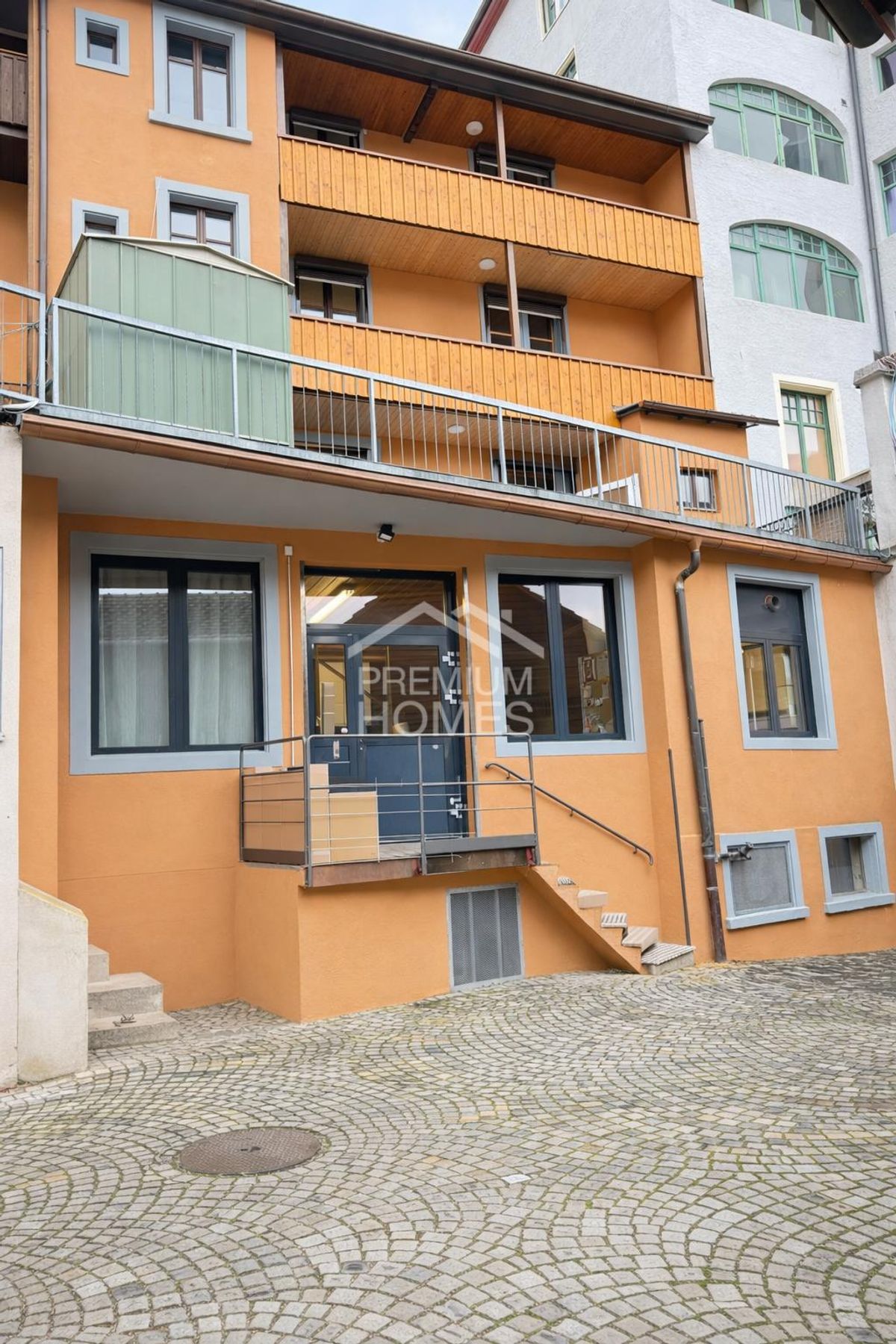 INVESTOREN AUFGEPASST 6.1% BRUTTORENDITE IN MOUTIER - 0