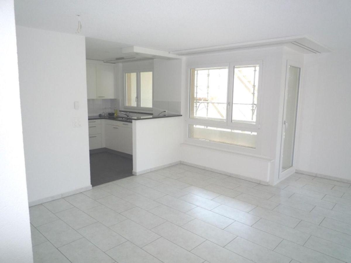 Moderne 4.5-ZW im 2. OG à 103 m² - 1