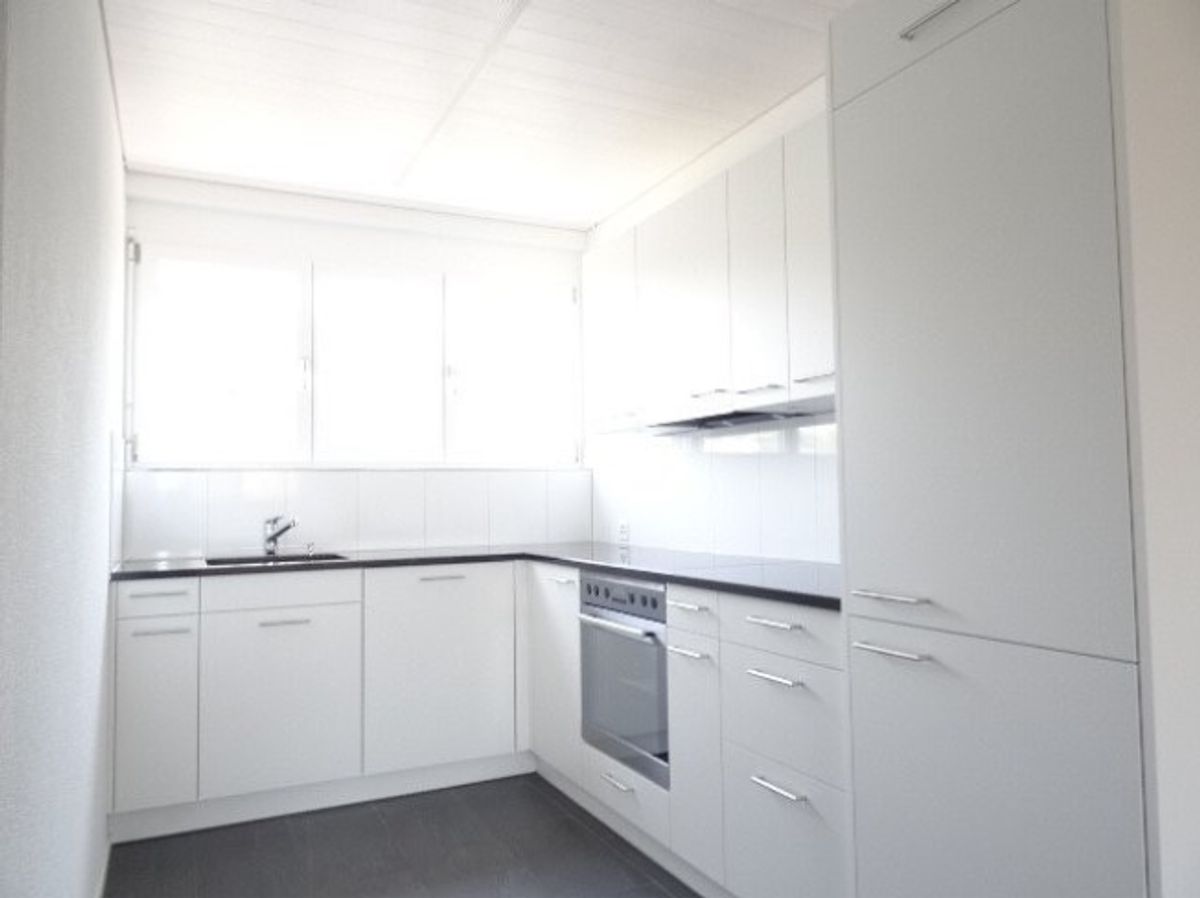 Moderne 2.5-ZW im DG / 4. OG à 51 m² - 1