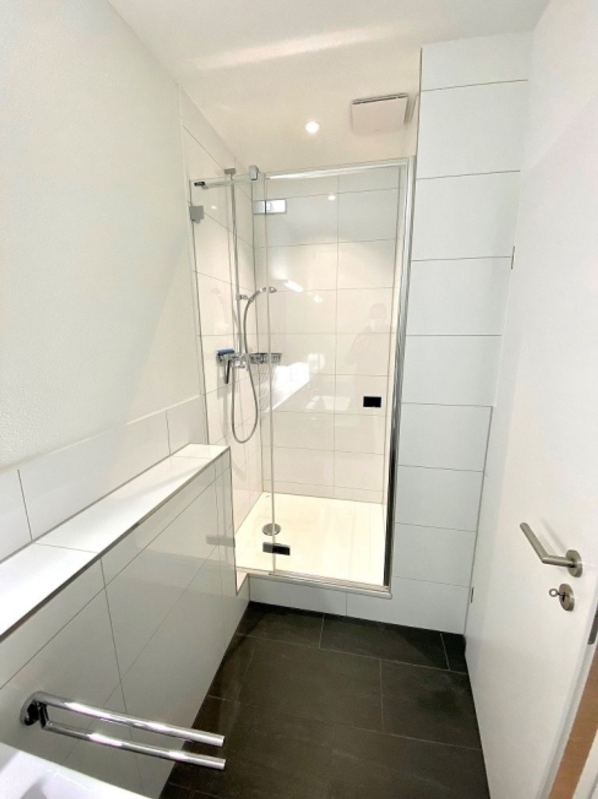 Moderne 2.5-ZW im DG / 4. OG à 51 m² - 2